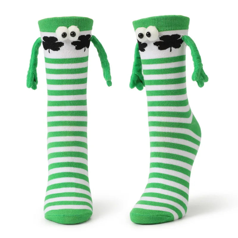 SNUGSOCKS - Magnetische Socken mit Herzen - Love Edition