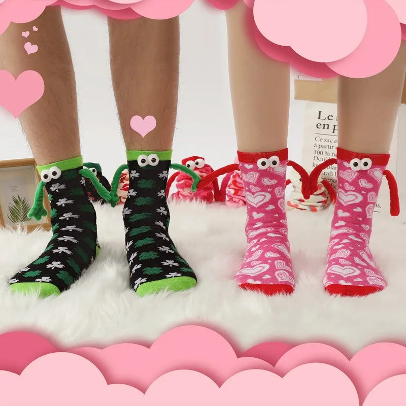 SNUGSOCKS - Magnetische Socken mit Herzen - Love Edition